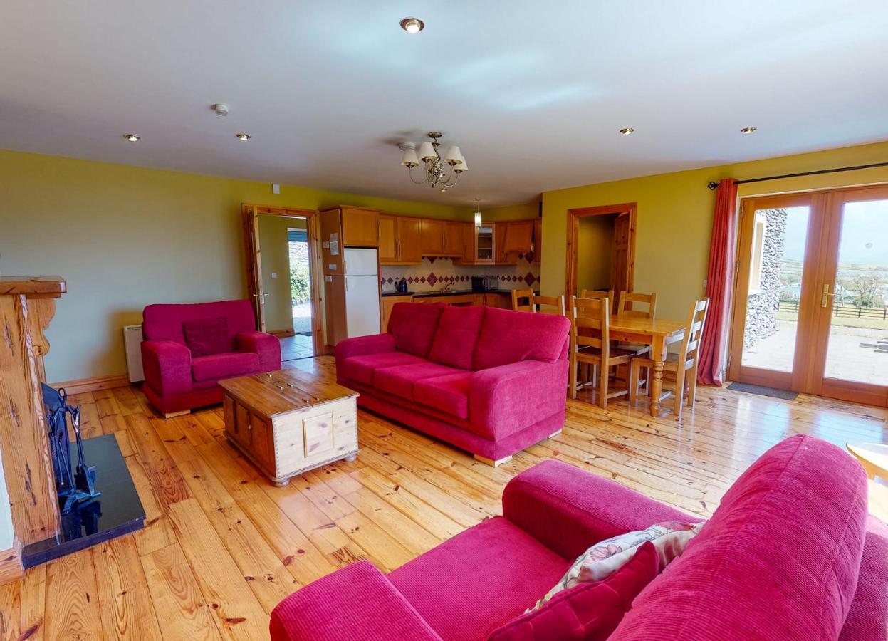 Dingle Courtyard Cottages 4 Bed By Trident Holiday Homes 외부 사진