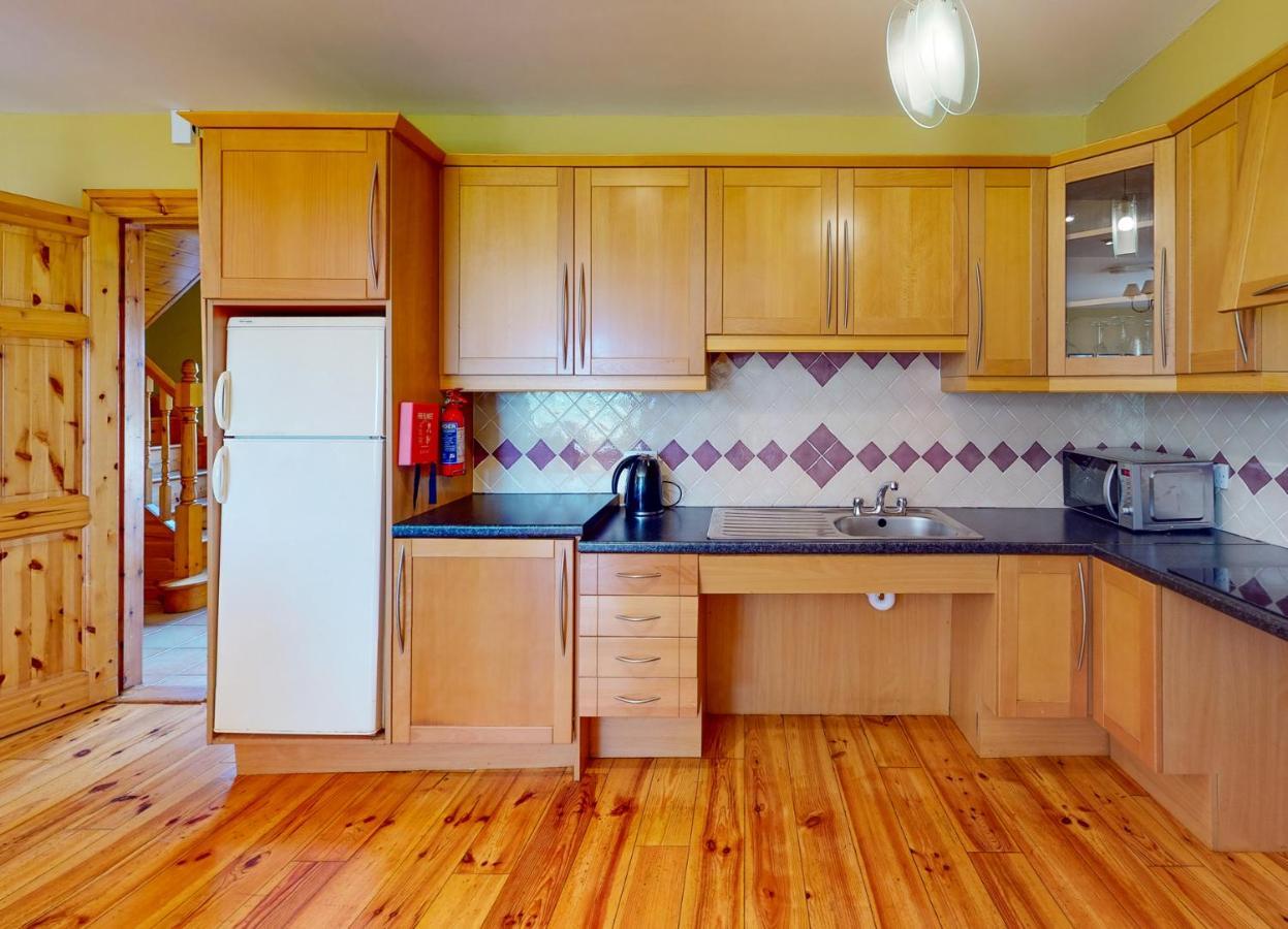 Dingle Courtyard Cottages 4 Bed By Trident Holiday Homes 외부 사진