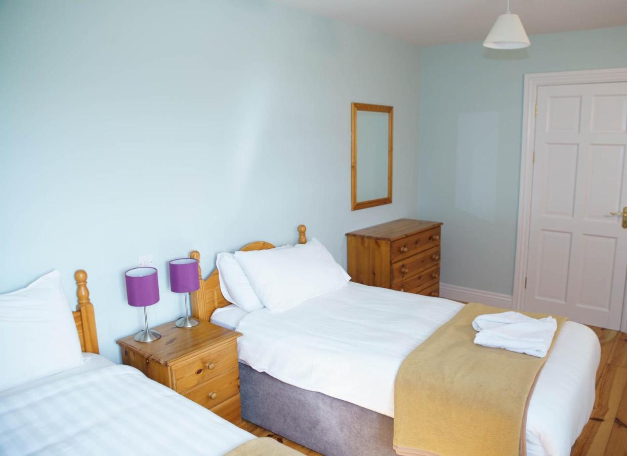 Dingle Courtyard Cottages 4 Bed By Trident Holiday Homes 외부 사진