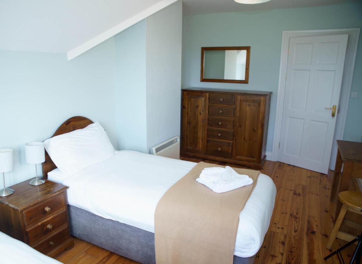 Dingle Courtyard Cottages 4 Bed By Trident Holiday Homes 외부 사진